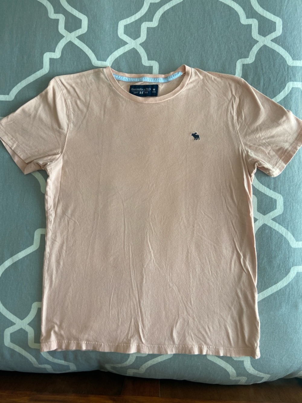 Abercrombie & Fitch Men’s Crew Neck T-Shirt - Light Peach